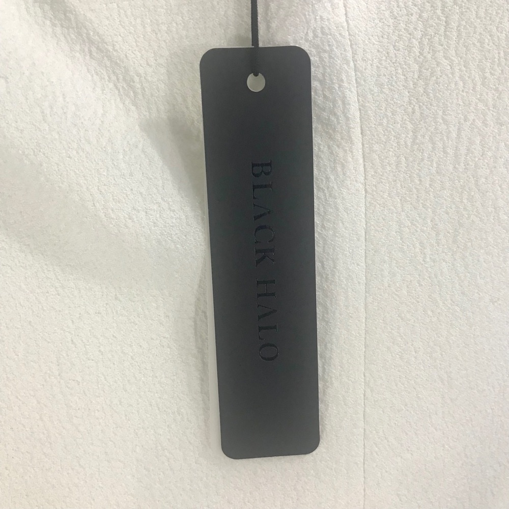 Black Halo Kiely Playsuit In Sugar White Size 4. - Picture 4 of 6